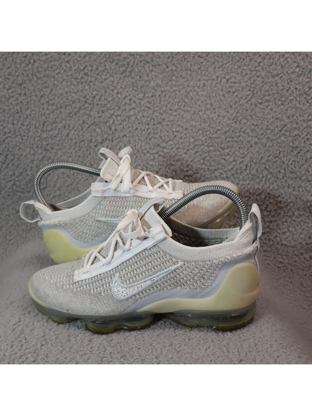 Nike Air Vapormax Flyknit Women Sz 7 White Pure DC4112-100